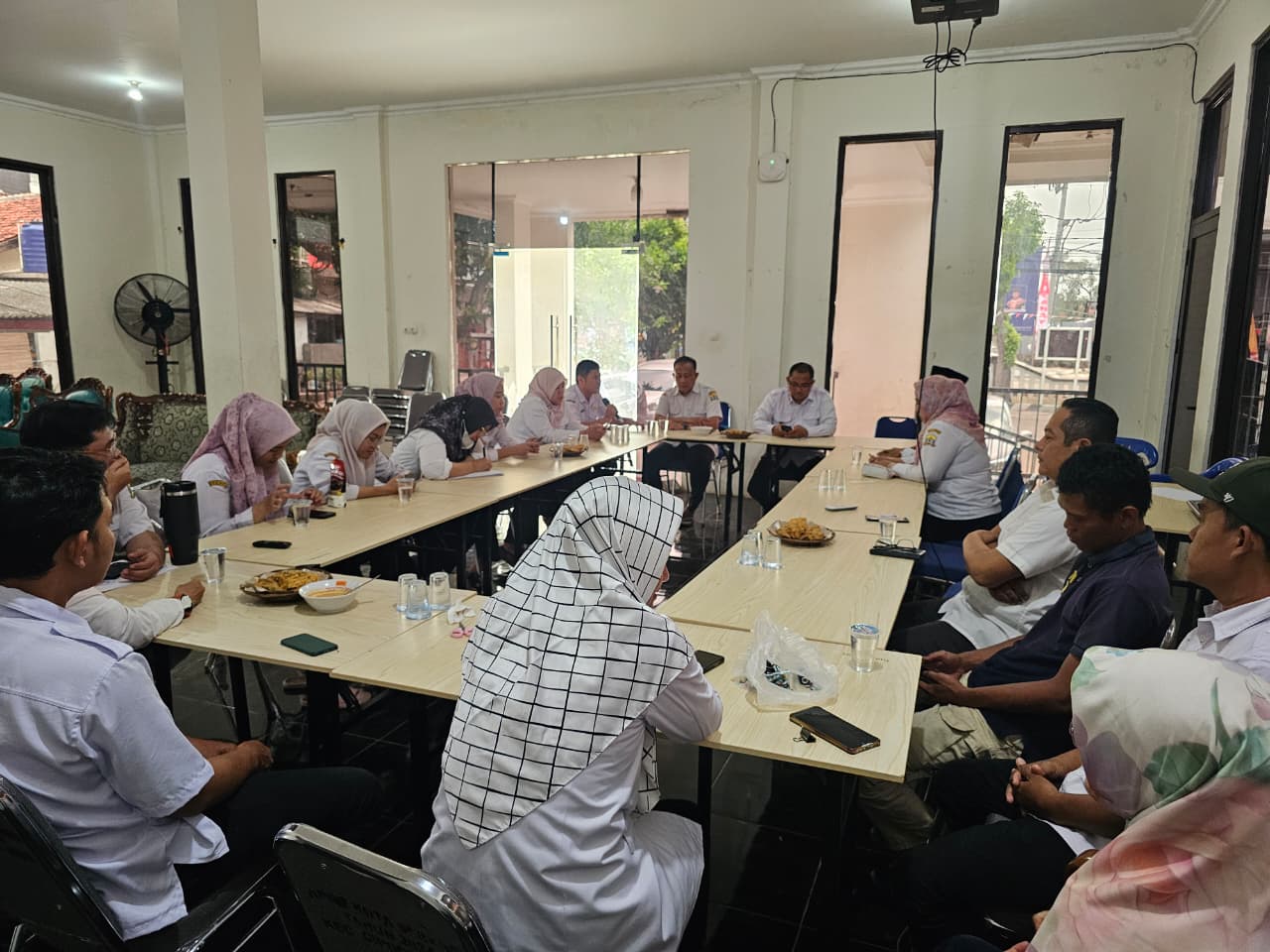 EVALUASI KINERJA DAN KEGIATAN PEGAWAI KECAMATAN CIPOCOK JAYA